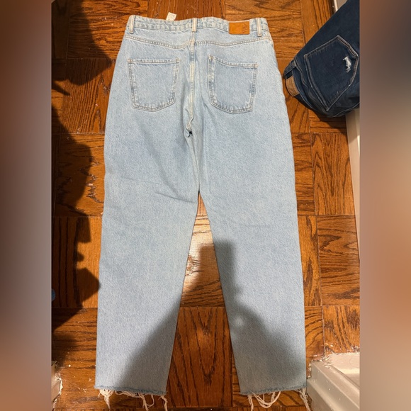 Zara Classic Blue Denim Jeans - Picture 8 of 8